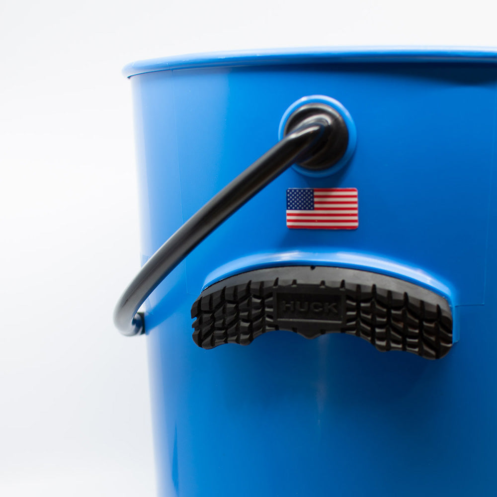 HUCK Performance Bucket - Black n Blue - Blue w/Black Handle